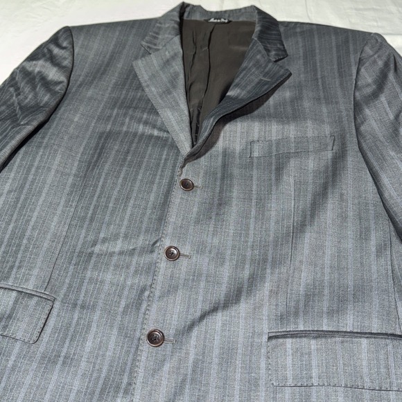 Ermenegildo Zegna Other - Ermenegildo Zegna Men Sz 48L Traveler Sport Coat Gray w/Blue Pinstripe Wool/Silk